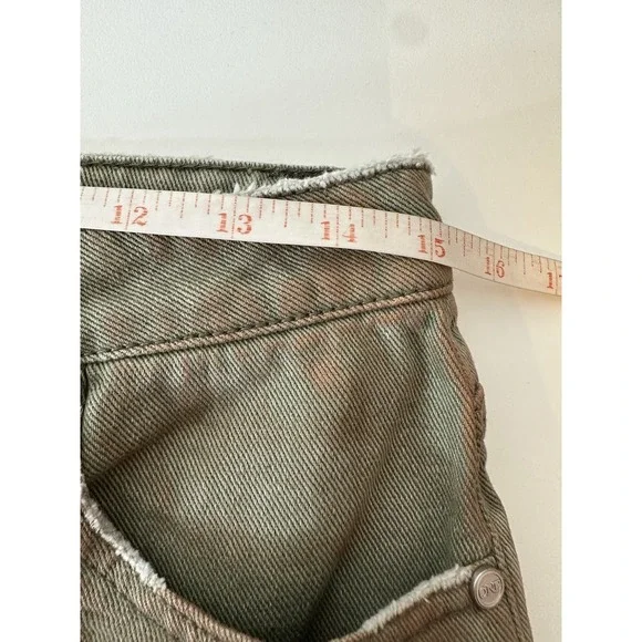One Teaspoon Jean Shorts Women 26 Green GoldDistressed summer Vacation‎ New